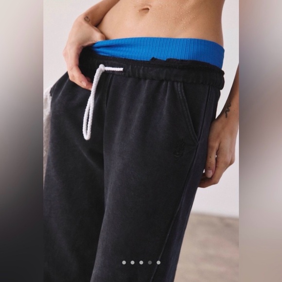 NWOT FP Movement For The Win Joggers Black - Picture 3 of 7